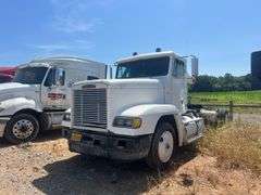 1989 Freightliner T/A  Conventional Daycab Truck *INOP