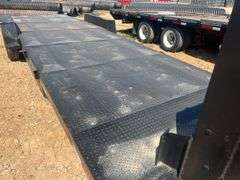 80" x 26' T/A Gooseneck Trailer