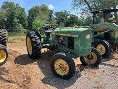 John Deere 1020 Tractor *INOP