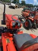 Kubota B6200 Tractor w/ 44" Mower