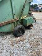 John Deere 510 Pull Type Round Hay Baler
