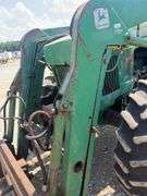 John Deere 1650 Tractor w/ Loader