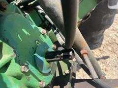 John Deere 1650 Tractor w/ Loader