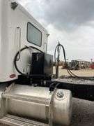 2010 Peterbilt 384 T/A Sleeper Truck *INOP