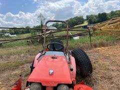 Kubota B2400 Tractor w/ Mower *INOP