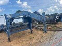2012 77" x 20' T/A Gooseneck Trailer