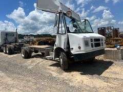 2006 Freightliner S/A Box Truck *INOP