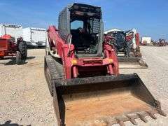 Takeuchi TL12V2 Skid Steer Loader