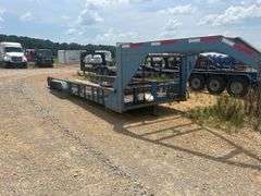 2013 80" x 20' T/A Gooseneck Trailer