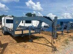 2009 82" X 20' T/A Gooseneck Trailer
