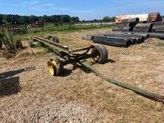 John Deere Pull Type Header Wagon