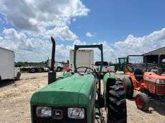 John Deere 1050 Tractor