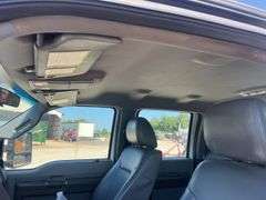 Ford F-350 XL 4x4 Crew Cab Service Truck