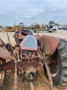 International 504 Tractor *INOP