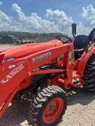 Kubota L3901 Tractor w/ Loader & Rhino 5' Cutter