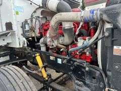 2010 Peterbilt 384 T/A Sleeper Truck *INOP