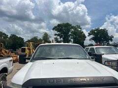 2011 Ford F-250 XL Crew Cab 4x4 Flatbed Pickup