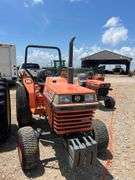 Kubota L2250 Tractor