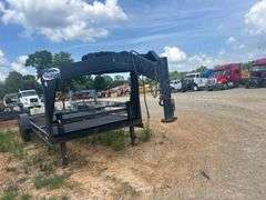 2013 C & M 7' x 22' T/A Gooseneck Trailer