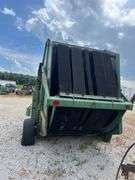 John Deere 510 Pull Type Round Hay Baler