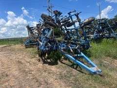 DMI Tiger Mate II 24' Pull Type Field Cultivator *OFFSITE