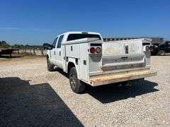 Ford F-350 XL 4x4 Crew Cab Service Truck