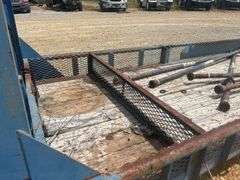 2013 80" x 20' T/A Gooseneck Trailer