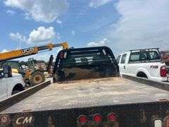 2011 Ford F-250 XL Crew Cab 4x4 Flatbed Pickup