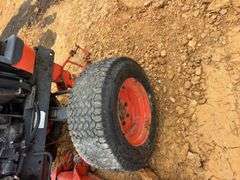 Kubota B2400 Tractor w/ Mower *INOP