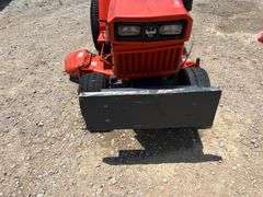 Kubota B6200 Tractor w/ 44" Mower
