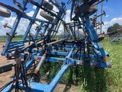DMI Tiger Mate II 24' Pull Type Field Cultivator *OFFSITE