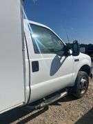 Ford F-550 Reg Cab Bucket Truck