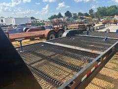 2013 C & M 7' x 20' T/A Gooseneck Trailer