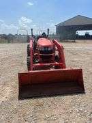 Kubota L3901 Tractor w/ Loader & Rhino 5' Cutter