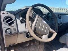 Ford F-350 XL 4x4 Crew Cab Service Truck