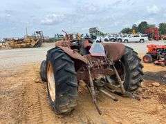 International 504 Tractor *INOP