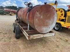 1,000 Gallon Pull Type Fuel Trailer