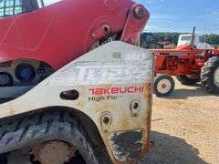 Takeuchi TL12V2 Skid Steer Loader
