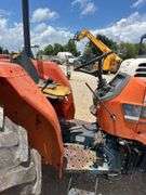 Kubota L3350 4x4 Tractor