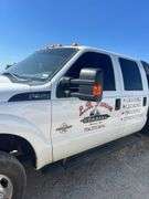2013 Ford F-350 XL 4x4 Crew Cab Dually Flatbed Pickup