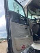 2010 Peterbilt 384 T/A Sleeper Truck *INOP