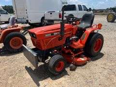 Kubota B6200 Tractor w/ 44" Mower