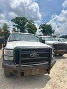 2011 Ford F-250 XL Crew Cab 4x4 Flatbed Pickup