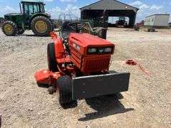 Kubota B6200 Tractor w/ 44" Mower