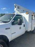 Ford F-550 Reg Cab Bucket Truck