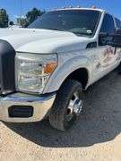 2013 Ford F-350 XL 4x4 Crew Cab Dually Flatbed Pickup
