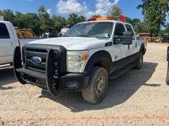 2012 Ford F-350 XL 4x4 Crew Cab Pickup