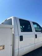 Ford F-350 XL 4x4 Crew Cab Service Truck