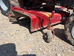 Massey Ferguson GC2400 4x4 Tractor w/ 60" Mower