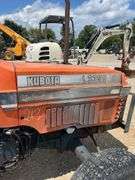 Kubota L3350 4x4 Tractor